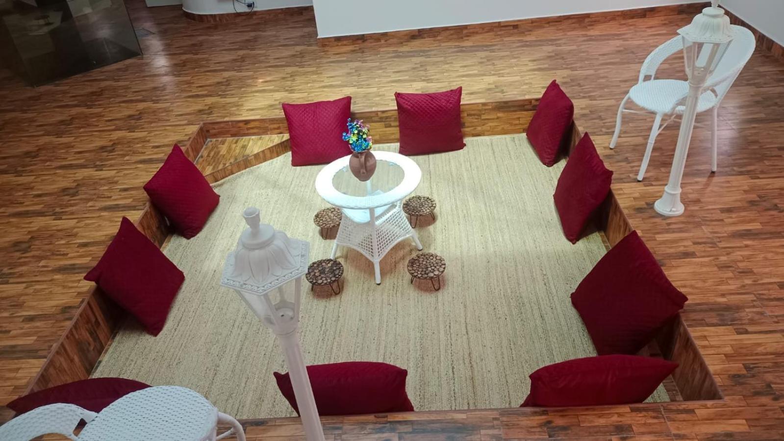 Caveman Guest House Пудучеррі Екстер'єр фото